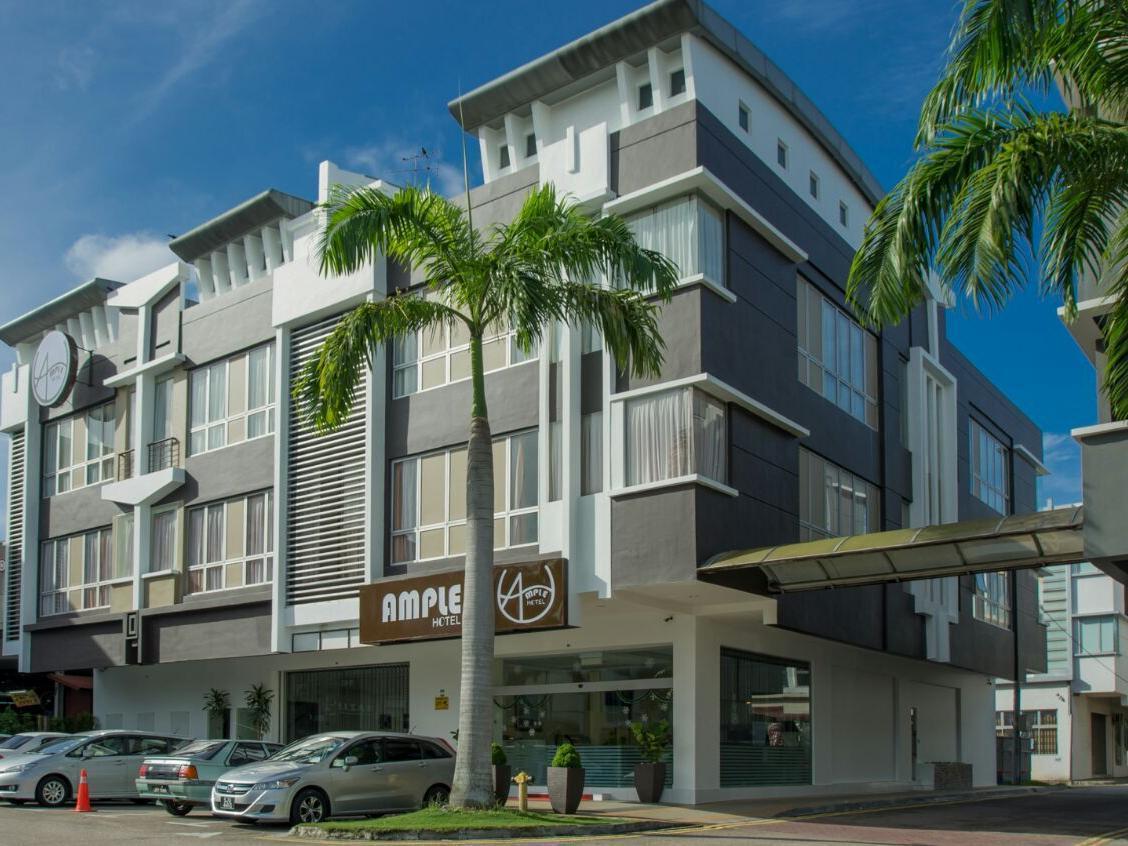 Ample Hotel Skudai Luaran gambar