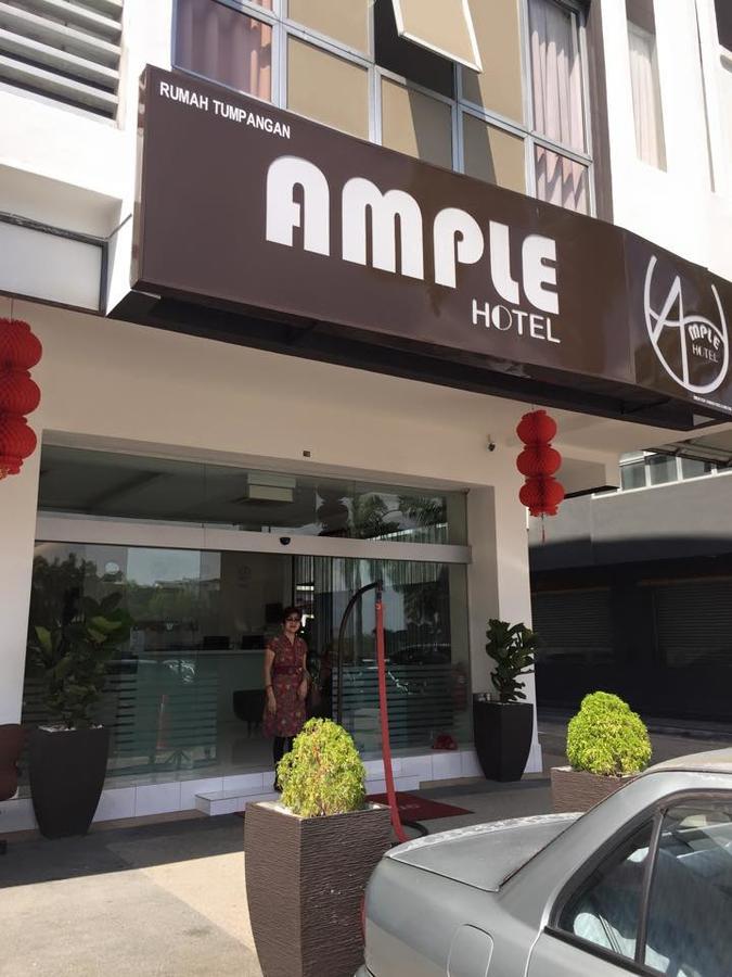 Ample Hotel Skudai Luaran gambar